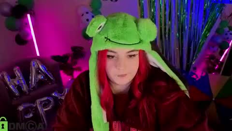 Snapshot of mia_r0ss chatting on 06-25-26, 01:38 Mia online show from 06-25-26, 01:38
