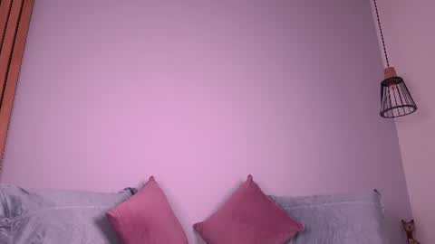 Snapshot of mia_reeves chatting on 07-07-26, 01:37 Mia Reeves online show from 07-07-26, 01:37