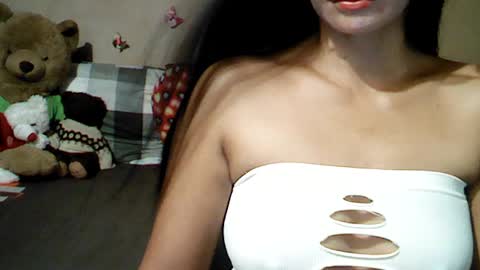 Snapshot of mia_rein chatting on 07-26-26, 02:46 mia_rein online show from 07-26-26, 02:46
