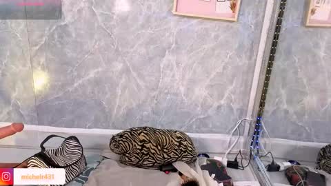 mia reys online show from 03-17-26, 01:03