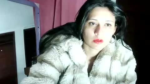 mia_robeerts online show from 09-18-25, 01:40