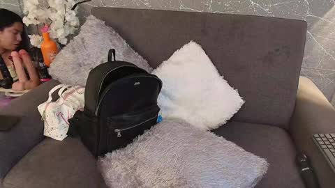 Snapshot of mia_roux13 chatting on 02-02-25, 07:04 Mia Roux online show from 02-02-25, 07:04