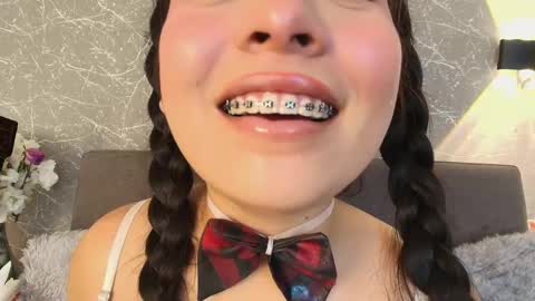 Snapshot of mia_roux13 chatting on 02-23-25, 01:57 Mia Roux online show from 02-23-25, 01:57