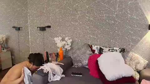 Snapshot of mia_roux13 chatting on 03-08-25, 07:31 Mia Roux online show from 03-08-25, 07:31