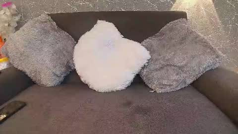 Snapshot of mia_roux13 chatting on 03-12-25, 09:24 Mia Roux online show from 03-12-25, 09:24