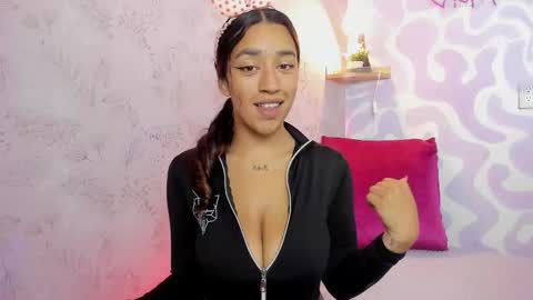 Mia . online show from 03-27-26, 12:49