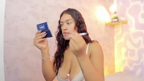 Mia . online show from 04-08-26, 12:27