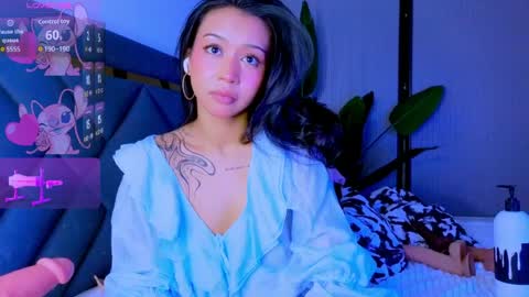 Mia online show from 04-03-26, 08:40