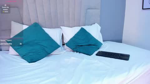 mia_smith_x online show from 10-01-25, 08:15