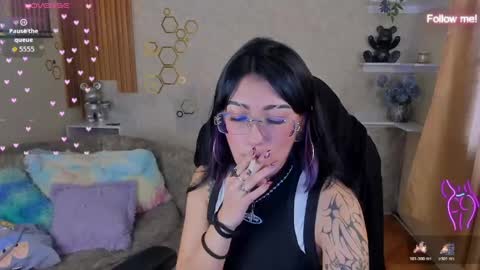 Mia online show from 05-26-26, 01:51