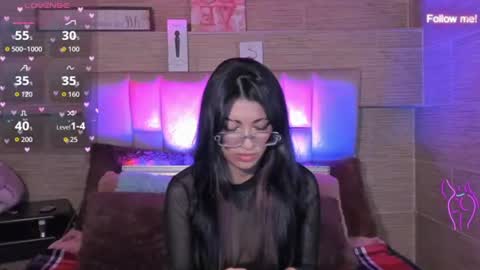 Mia online show from 07-07-26, 12:13