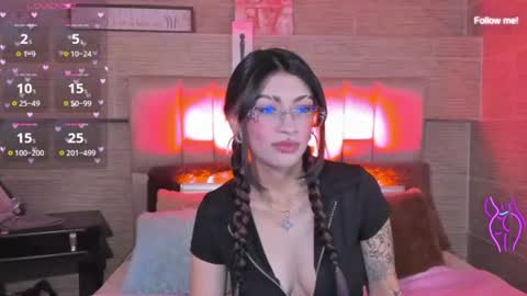 Mia online show from 07-16-26, 01:33