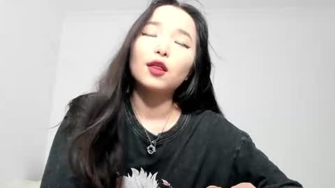 Snapshot of mia_soyun chatting on 06-10-26, 11:20 Your Soyun online show from 06-10-26, 11:20