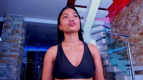 Mia steele online show from 03-27-26, 06:51
