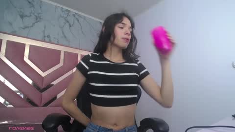 Snapshot of mia_swift_ch chatting on 10-31-25, 03:18 mia_swift_ch online show from 10-31-25, 03:18