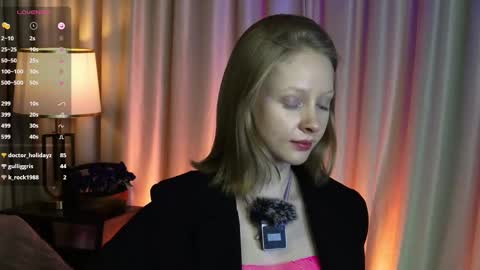 Mia online show from 02-11-25, 08:42