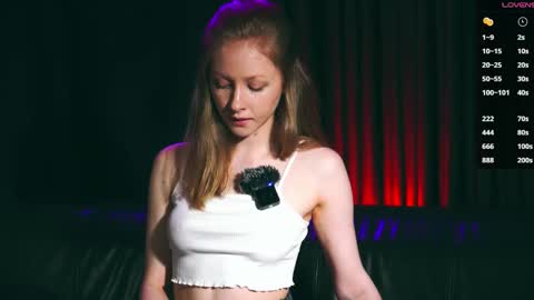 Mia online show from 10-09-25, 10:24