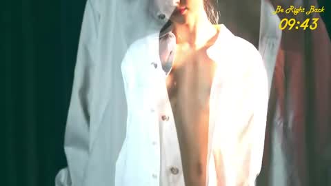 Mia online show from 04-01-26, 04:15