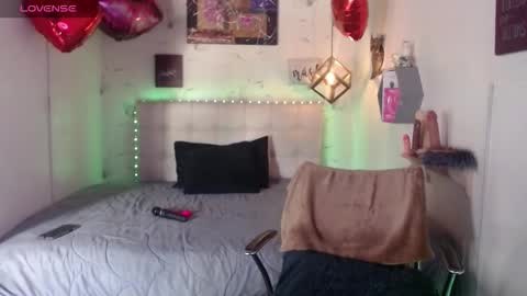 MIA  online show from 01-18-26, 02:54