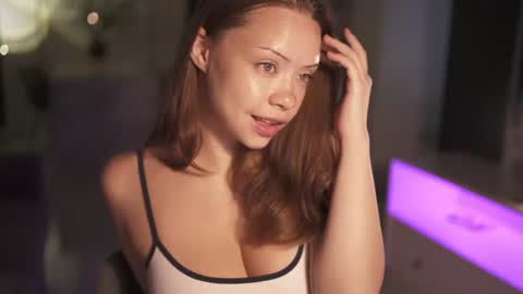 VixenMia online show from 07-28-26, 03:57