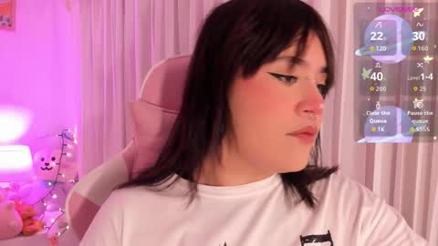 mia_yeager online show from 12-22-25, 03:36