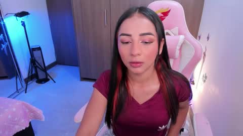 mia  nicolle online show from 01-07-26, 01:52