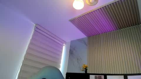 Snapshot of miaa_as_ chatting on 09-17-25, 02:41 miaa_as_ online show from 09-17-25, 02:41