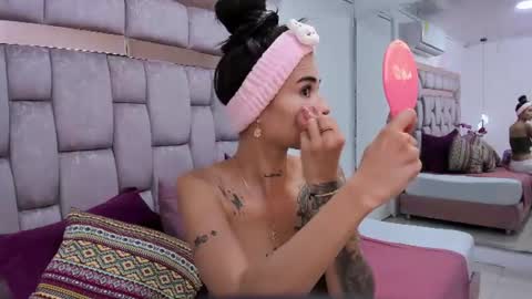 Snapshot of miaa_diamondd1 chatting on 06-26-26, 12:53 Mia online show from 06-26-26, 12:53