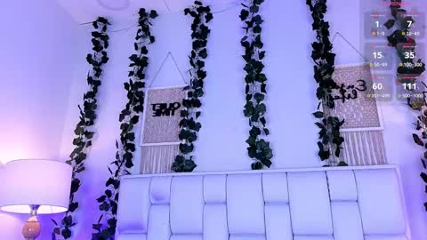 Mia online show from 03-18-26, 11:35