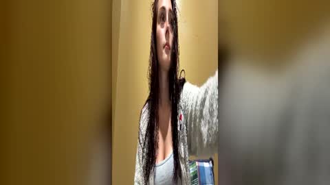 miaaellie online show from 07-01-26, 04:03