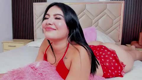 Miaa Farrel online show from 12-13-25, 07:53