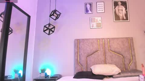 miaakittyy online show from 06-07-26, 11:47
