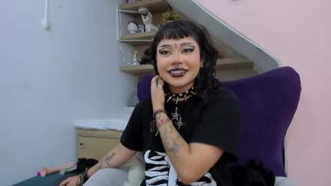 Snapshot of miaamane chatting on 01-24-25, 12:31 Mia online show from 01-24-25, 12:31