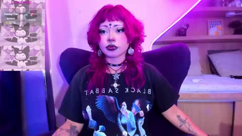 Snapshot of miaamane chatting on 02-13-25, 01:05 Mia online show from 02-13-25, 01:05