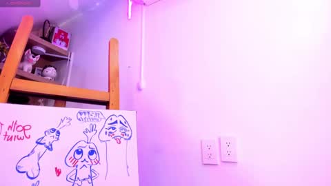 Snapshot of miaamane chatting on 02-14-25, 04:09 Mia online show from 02-14-25, 04:09