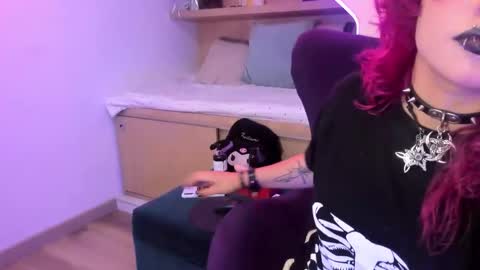 Snapshot of miaamane chatting on 02-20-25, 12:47 Mia online show from 02-20-25, 12:47