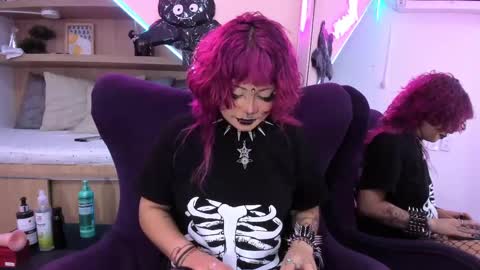 Snapshot of miaamane chatting on 02-28-25, 01:03 Mia online show from 02-28-25, 01:03