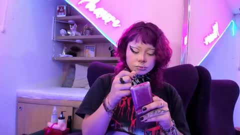 Snapshot of miaamane chatting on 03-03-25, 12:48 Mia online show from 03-03-25, 12:48