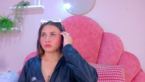 miaanderson__ online show from 04-23-26, 11:42