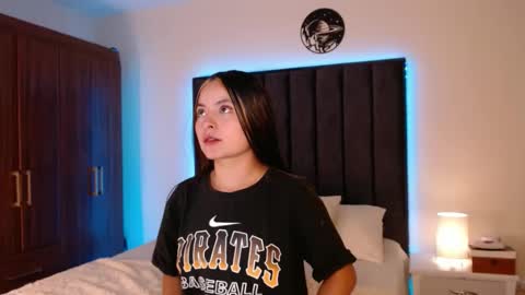 miaandnaty1 online show from 09-25-25, 03:21