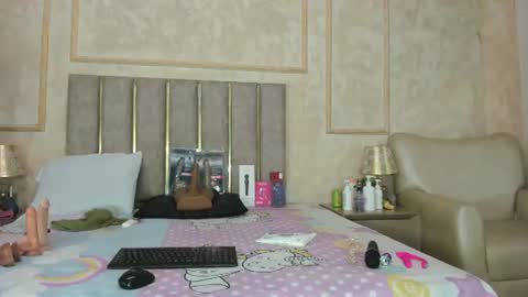 Snapshot of miaasummer chatting on 06-14-26, 12:18 Miaasummer online show from 06-14-26, 12:18
