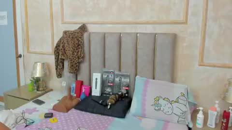 Snapshot of miaasummer chatting on 06-21-26, 12:08 Miaasummer online show from 06-21-26, 12:08