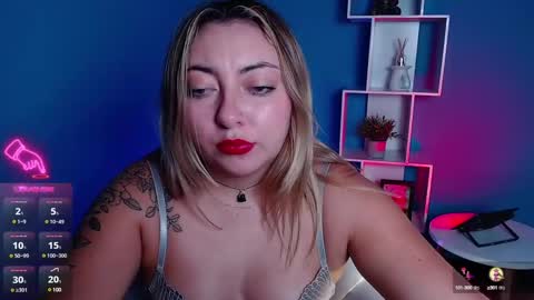 Snapshot of miaawild chatting on 12-04-24, 12:41 Andrea online show from 12-04-24, 12:41