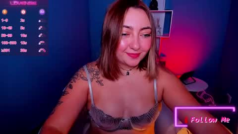 Snapshot of miaawild chatting on 01-23-25, 10:11 Andrea online show from 01-23-25, 10:11