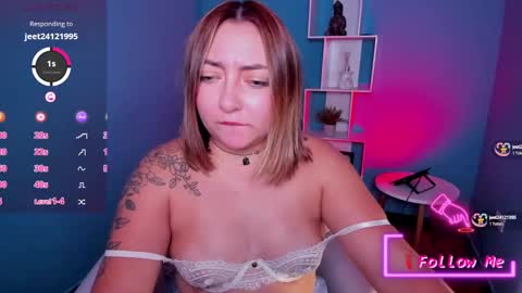 Snapshot of miaawild chatting on 01-26-25, 09:51 Andrea online show from 01-26-25, 09:51