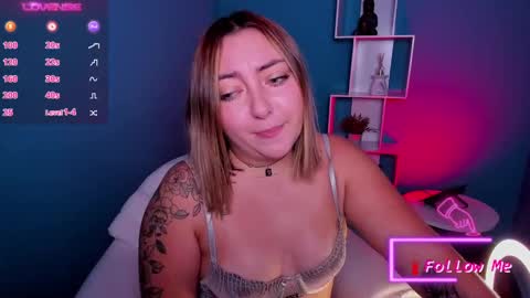 Snapshot of miaawild chatting on 02-09-25, 12:28 Andrea online show from 02-09-25, 12:28