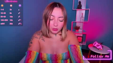 Snapshot of miaawild chatting on 02-09-25, 08:45 Andrea online show from 02-09-25, 08:45