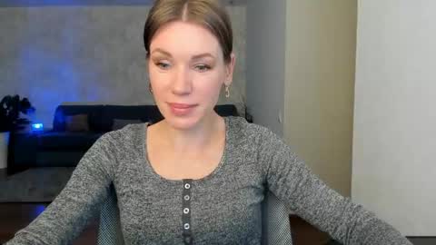 Mia online show from 05-11-26, 04:40
