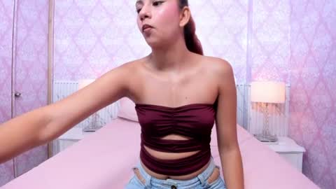 Mia online show from 06-14-26, 02:24