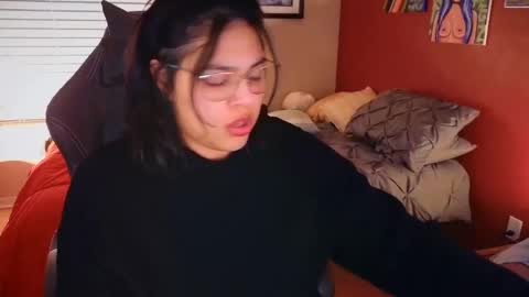 Mia online show from 01-26-25, 02:56